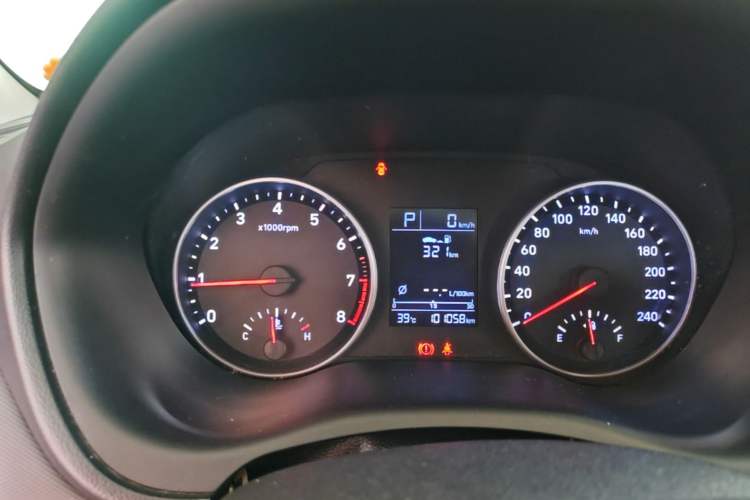 Used Hyundai Celesta 2018 1.6L Automatic GL Enjoyment Edition China VI compliant Instrument Cluster