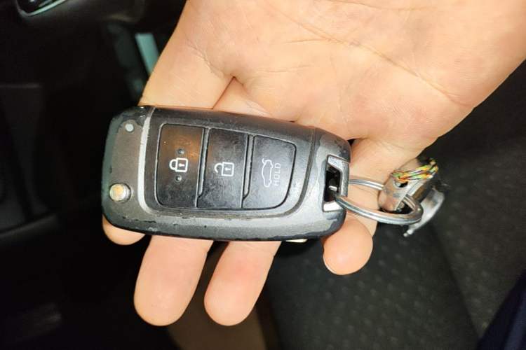 Used Hyundai Celesta 2018 1.6L Automatic GL Enjoyment Edition China VI compliant Interior 1