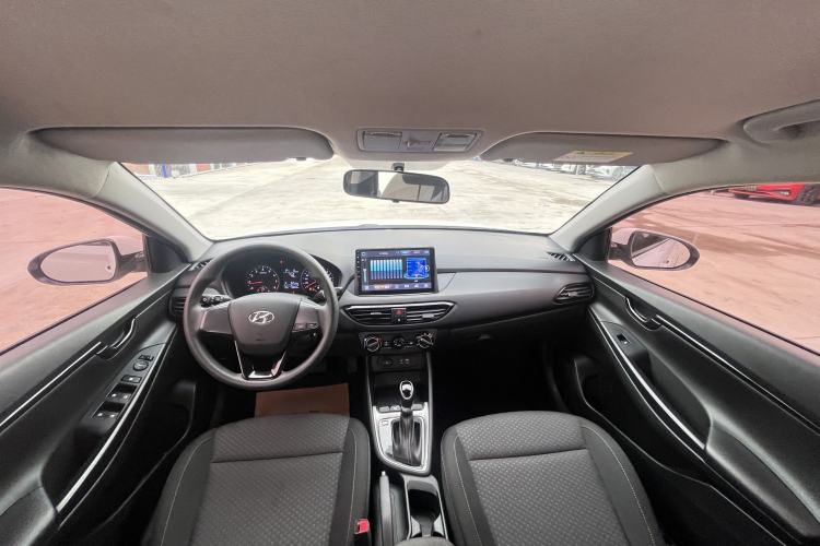 Used Hyundai Celesta 2018 1.6L Automatic GL Enjoyment Version China V Standard Interior 2
