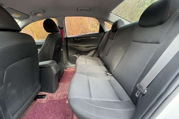 Used Hyundai Celesta 2018 1.6L Automatic GL Enjoyment Version China V Standard Interior 3