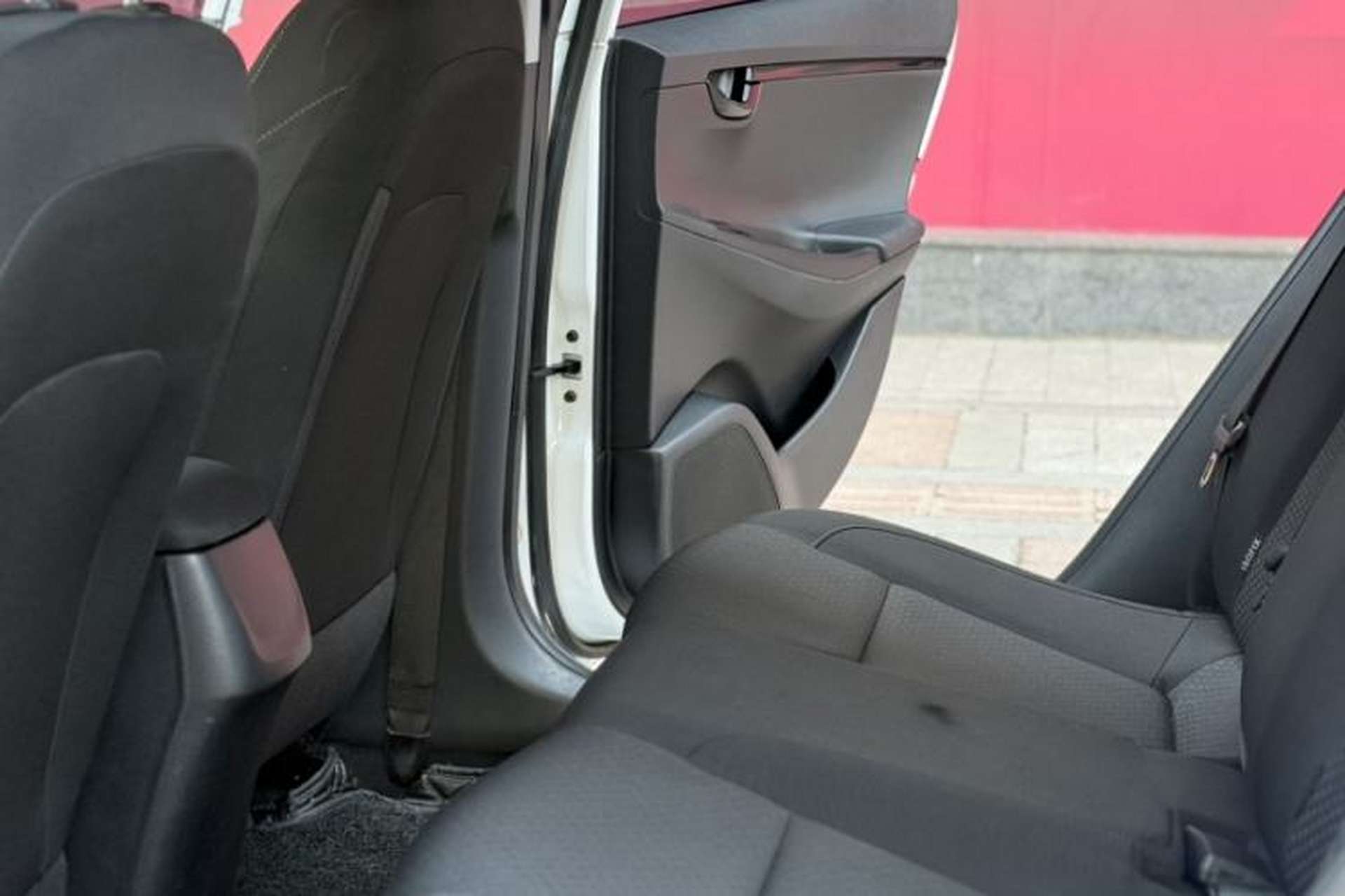 Used Hyundai Celesta 2018 1.6L Automatic GL Enjoyment Version China V Standard Interior 4