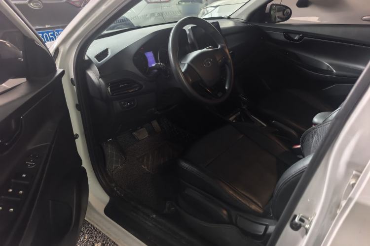 Used Hyundai Celesta 2018 1.6L Automatic GL Enjoyment Version China V Standard Interior 5