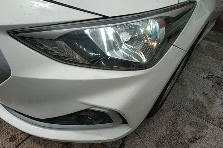 Used Hyundai Celesta 2018 1.6L Automatic GL Enjoyment Edition China VI compliant Left Front Headlight