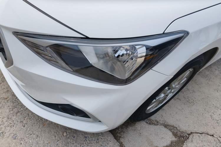 Used Hyundai Celesta 2018 1.6L Automatic GL Enjoyment Edition China VI compliant Left Front Headlight