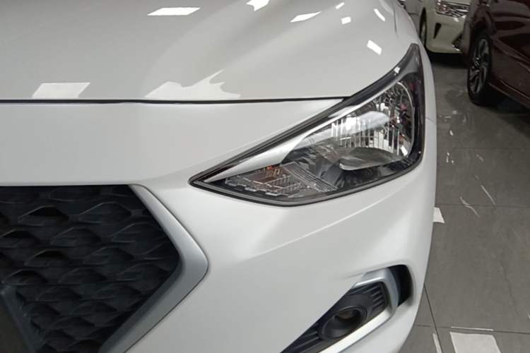 Used Hyundai Celesta 2018 1.6L Automatic GL Enjoyment Edition China VI compliant Left Front Headlight