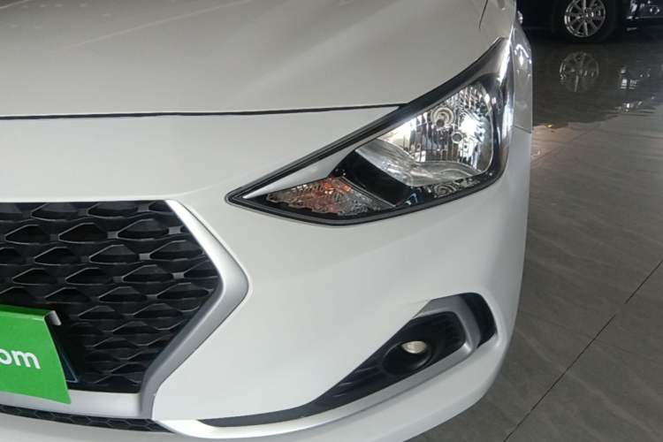 Used Hyundai Celesta 2018 1.6L Automatic GL Enjoyment Edition China VI compliant Left Front Headlight