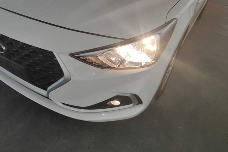 Used Hyundai Celesta 2018 1.6L Automatic GL Enjoyment Version China V Standard Left Front Headlight