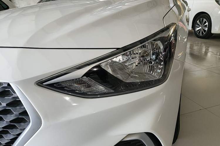 Used Hyundai Celesta 2018 1.6L Automatic GL Enjoyment Edition China VI compliant Left Front Headlight