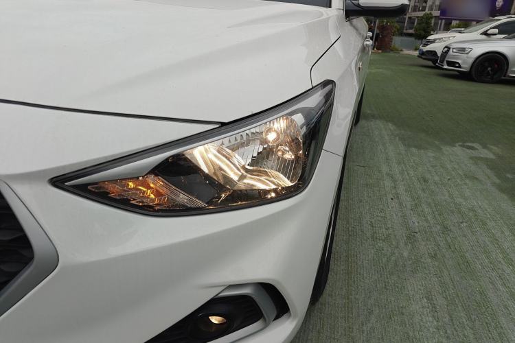 Used Hyundai Celesta 2018 1.6L Automatic GL Enjoyment Edition China VI compliant Left Front Headlight