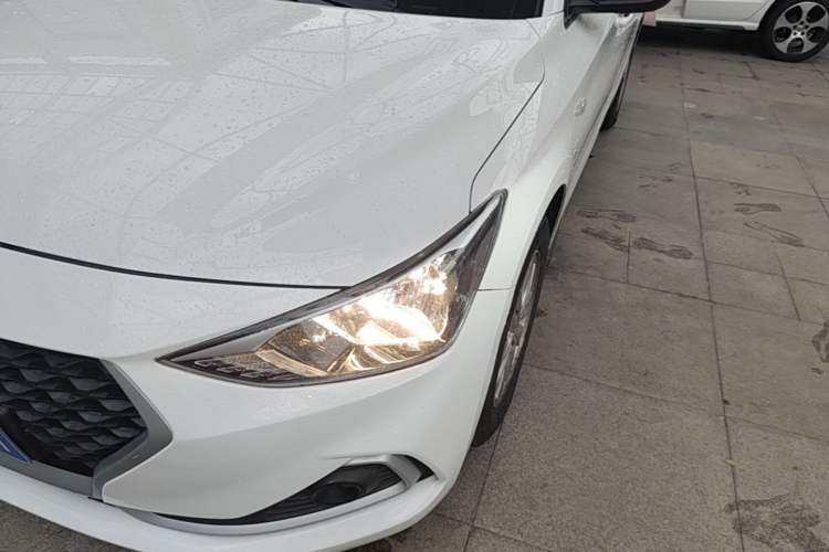Used Hyundai Celesta 2018 1.6L Automatic GL Enjoyment Edition China VI compliant Left Front Headlight