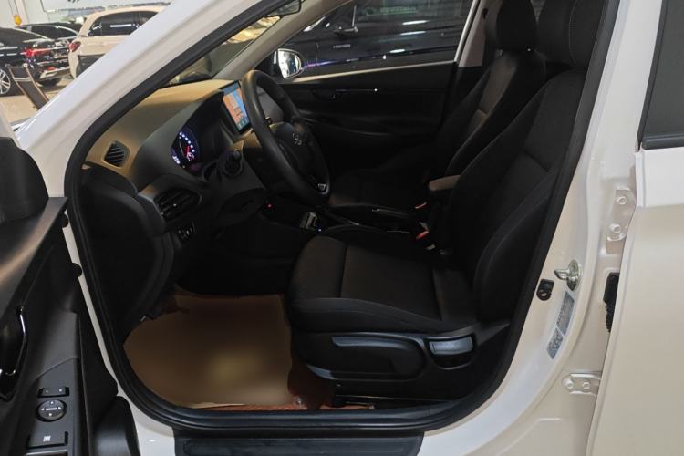 Used Hyundai Celesta 2018 1.6L Automatic GL Enjoyment Edition China VI compliant Left Front Seat