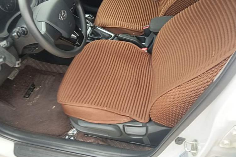 Used Hyundai Celesta 2018 1.6L Automatic GL Enjoyment Version China V Standard Left Front Seat