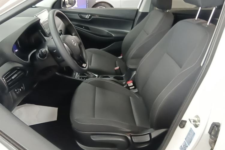 Used Hyundai Celesta 2018 1.6L Automatic GL Enjoyment Edition China VI compliant Left Front Seat