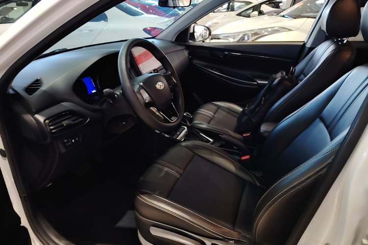 Used Hyundai Celesta 2018 1.6L Automatic GL Enjoyment Edition China VI compliant Left Front Seat