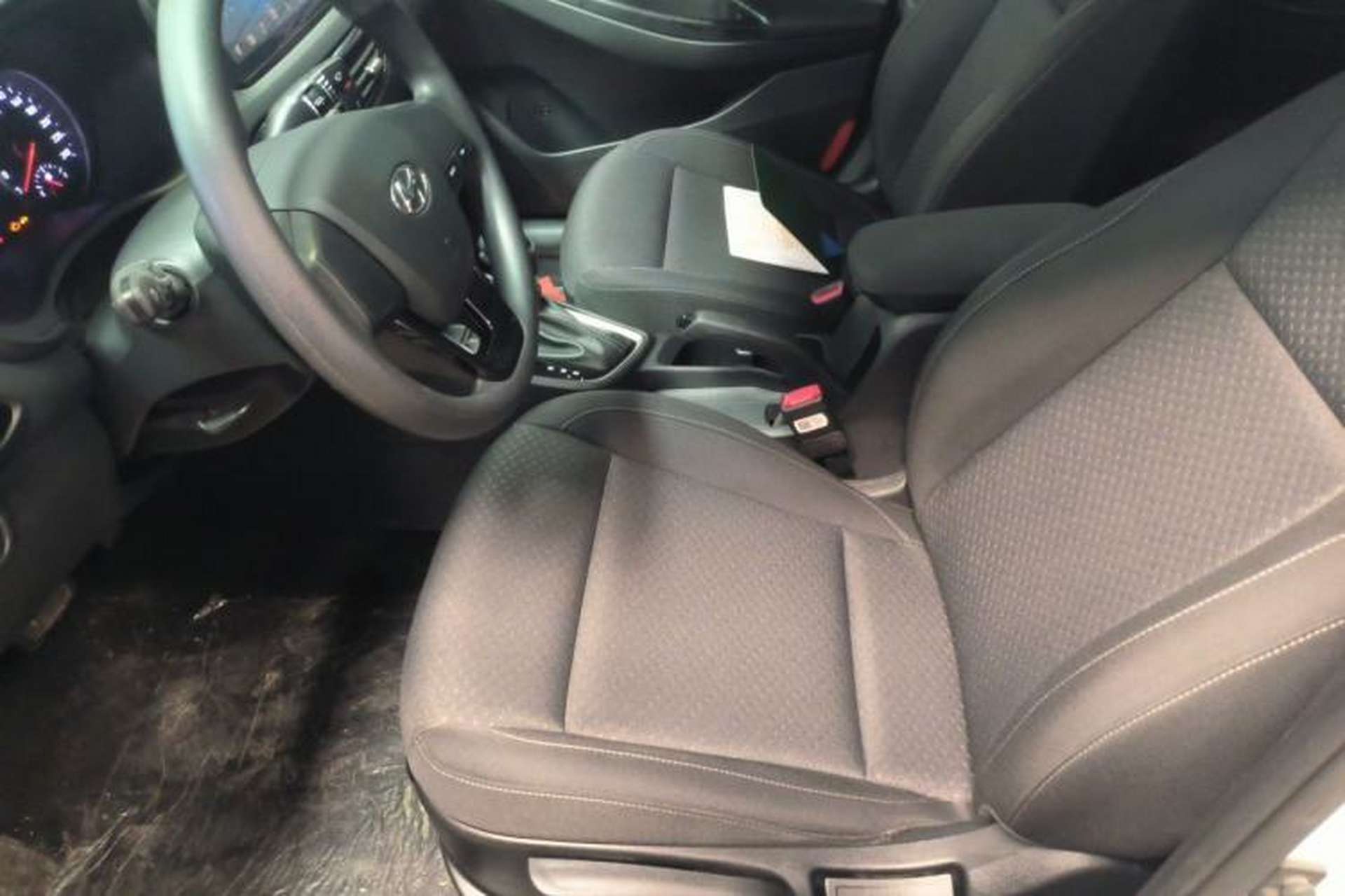 Used Hyundai Celesta 2018 1.6L Automatic GL Enjoyment Edition China VI compliant Left Front Seat