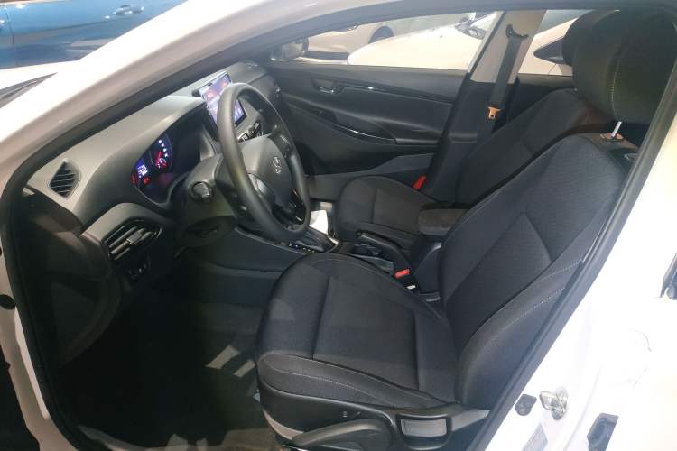 Used Hyundai Celesta 2018 1.6L Automatic GL Enjoyment Version China V Standard Left Front Seat