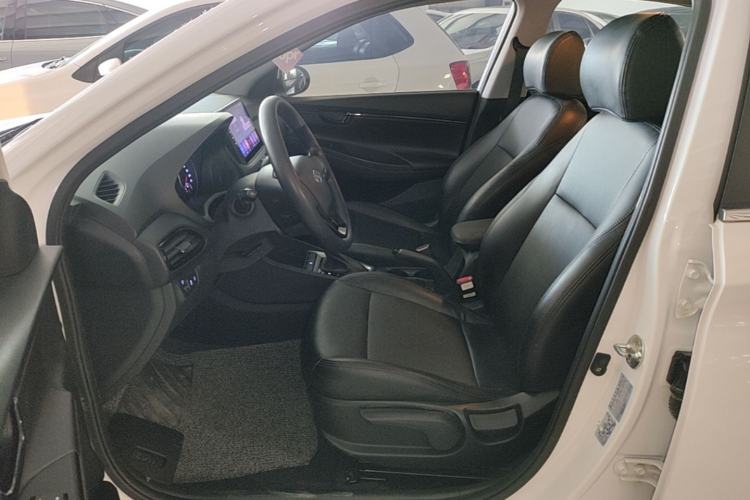 Used Hyundai Celesta 2018 1.6L Automatic GL Enjoyment Edition China VI compliant Left Front Seat