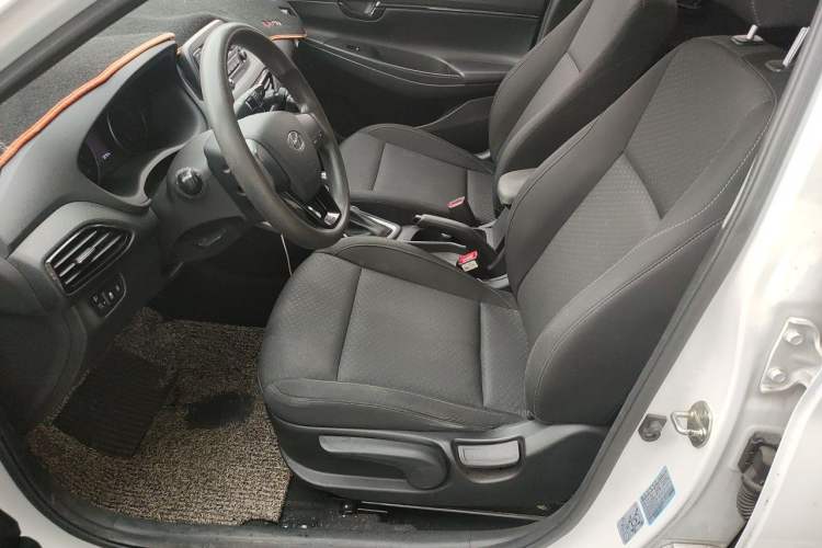 Used Hyundai Celesta 2018 1.6L Automatic GL Enjoyment Version China V Standard Left Front Seat