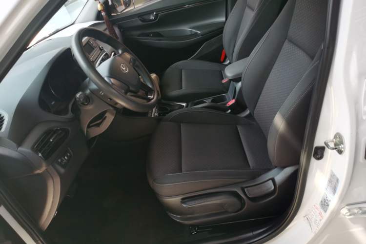Used Hyundai Celesta 2018 1.6L Automatic GL Enjoyment Edition China VI compliant Left Front Seat