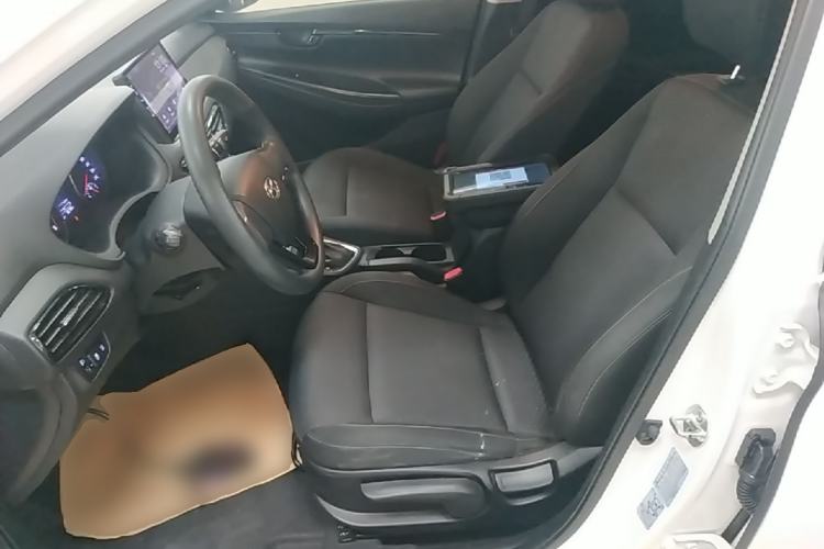 Used Hyundai Celesta 2018 1.6L Automatic GL Enjoyment Edition China VI compliant Left Front Seat
