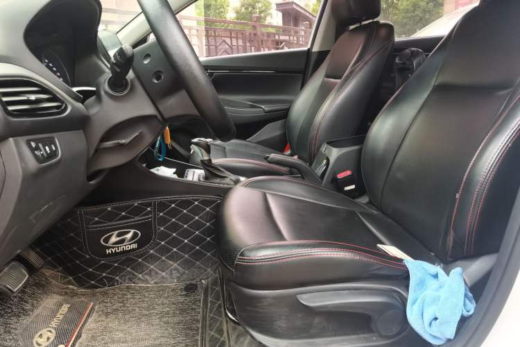 Used Hyundai Celesta 2018 1.6L Automatic GL Enjoyment Edition China VI compliant Left Front Seat