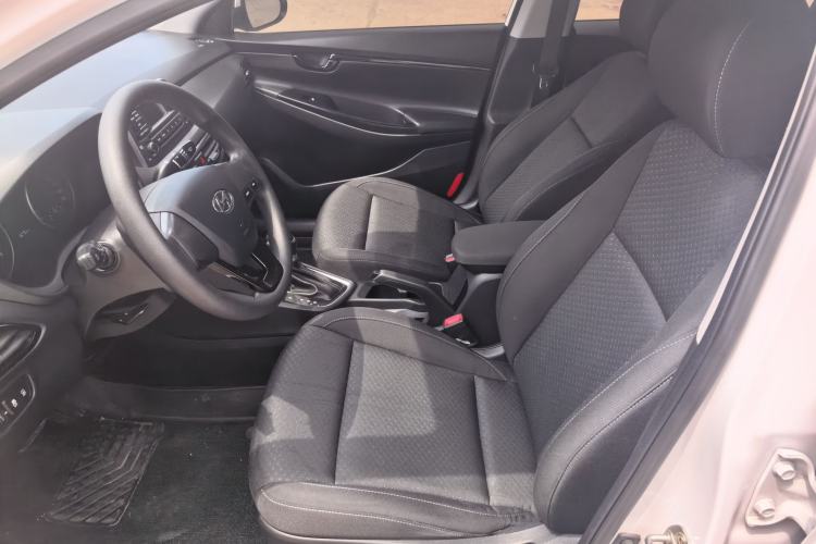 Used Hyundai Celesta 2018 1.6L Automatic GL Enjoyment Edition China VI compliant Left Front Seat