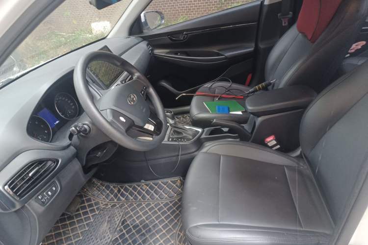 Used Hyundai Celesta 2018 1.6L Automatic GL Enjoyment Edition China VI compliant Left Front Seat