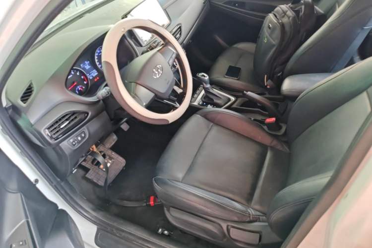 Used Hyundai Celesta 2018 1.6L Automatic GL Enjoyment Edition China VI compliant Left Front Seat