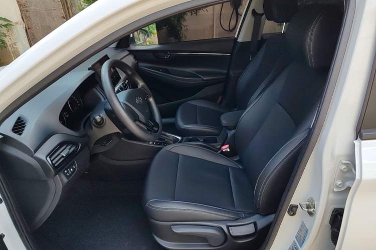 Used Hyundai Celesta 2018 1.6L Automatic GL Enjoyment Edition China VI compliant Left Front Seat