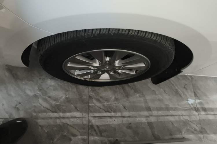 Used Hyundai Celesta 2018 1.6L Automatic GL Enjoyment Version China V Standard Left Front Wheel Hub