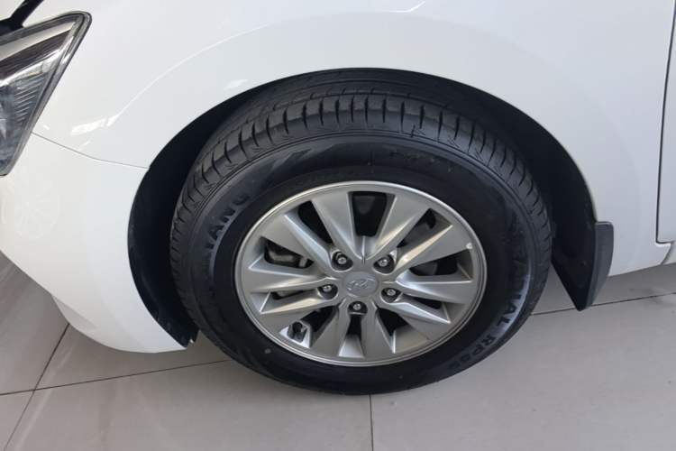 Used Hyundai Celesta 2018 1.6L Automatic GL Enjoyment Edition China VI compliant Left Front Wheel Hub