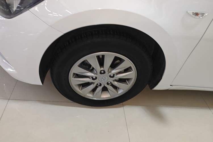 Used Hyundai Celesta 2018 1.6L Automatic GL Enjoyment Edition China VI compliant Left Front Wheel Hub
