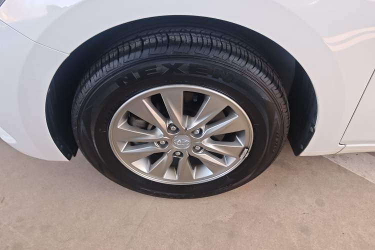 Used Hyundai Celesta 2018 1.6L Automatic GL Enjoyment Version China V Standard Left Front Wheel Hub