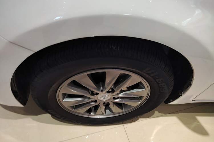 Used Hyundai Celesta 2018 1.6L Automatic GL Enjoyment Edition China VI compliant Left Front Wheel Hub
