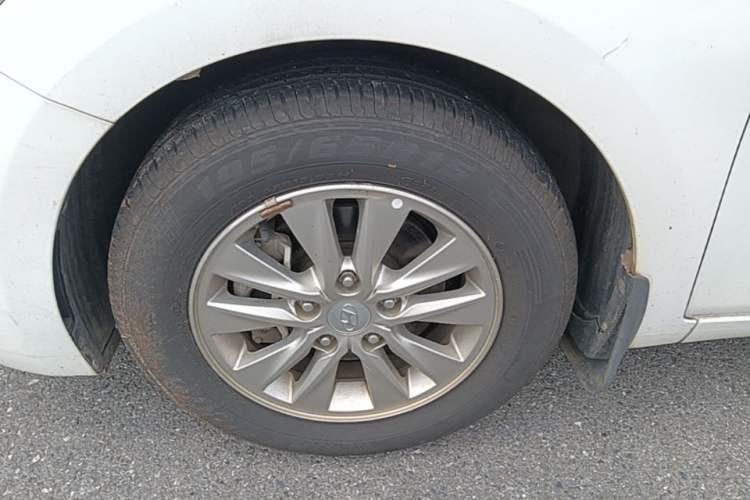 Used Hyundai Celesta 2018 1.6L Automatic GL Enjoyment Edition China VI compliant Left Front Wheel Hub