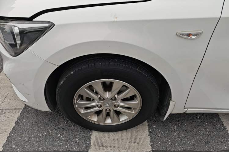 Used Hyundai Celesta 2018 1.6L Automatic GL Enjoyment Version China V Standard Left Front Wheel Hub