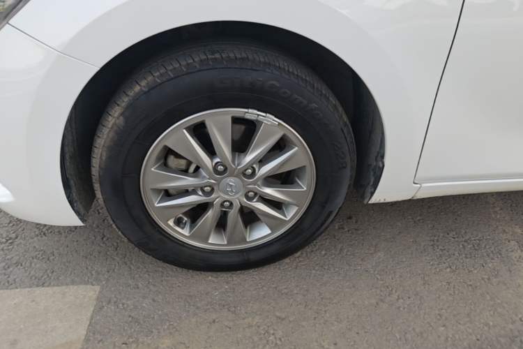 Used Hyundai Celesta 2018 1.6L Automatic GL Enjoyment Edition China VI compliant Left Front Wheel Hub