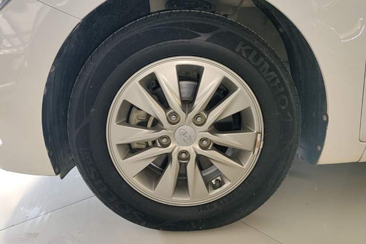 Used Hyundai Celesta 2018 1.6L Automatic GL Enjoyment Edition China VI compliant Left Front Wheel Hub