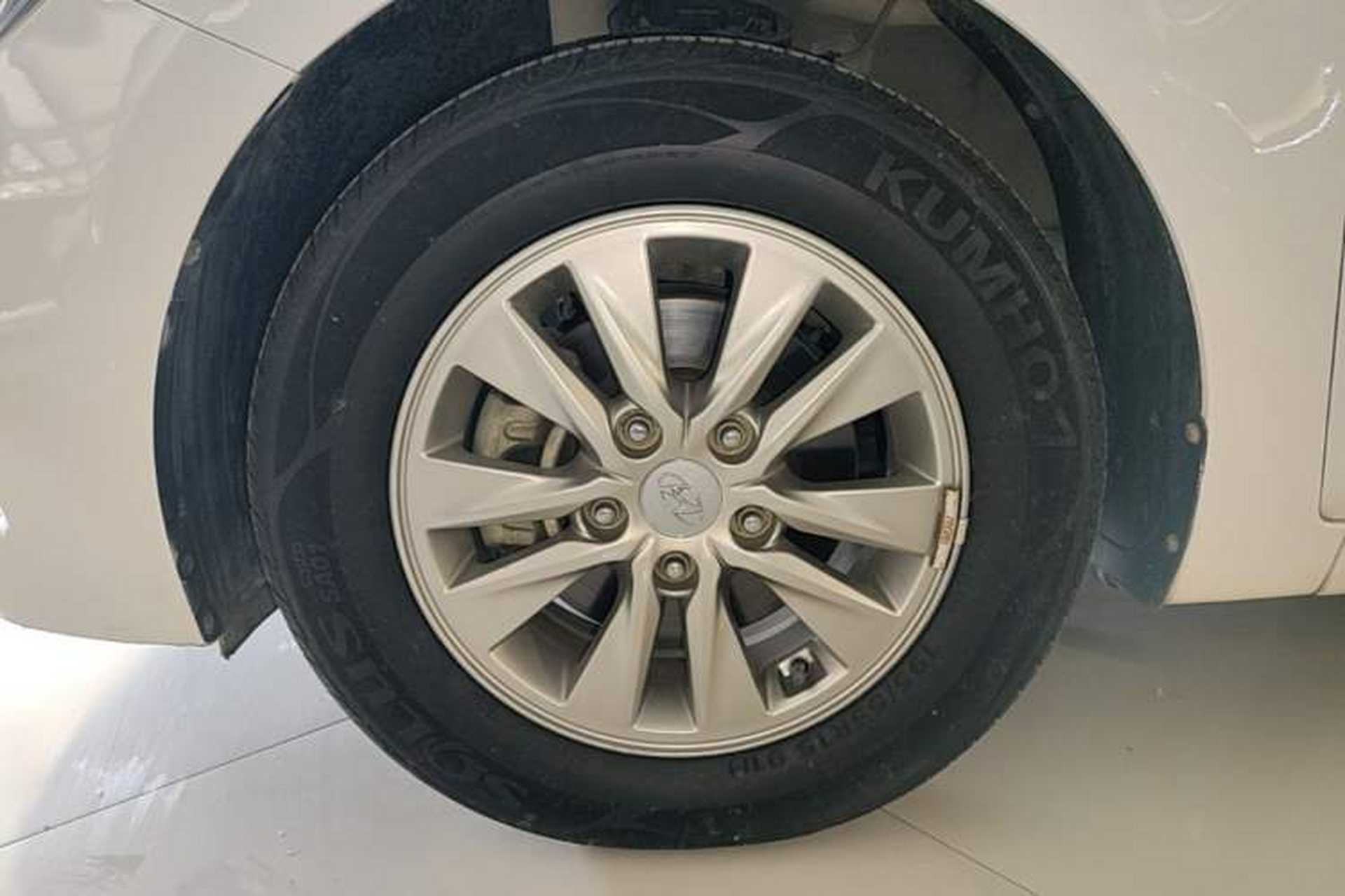 Used Hyundai Celesta 2018 1.6L Automatic GL Enjoyment Edition China VI compliant Left Front Wheel Hub