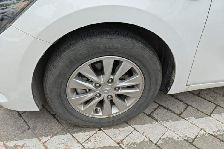 Used Hyundai Celesta 2018 1.6L Automatic GL Enjoyment Version China V Standard Left Front Wheel Hub