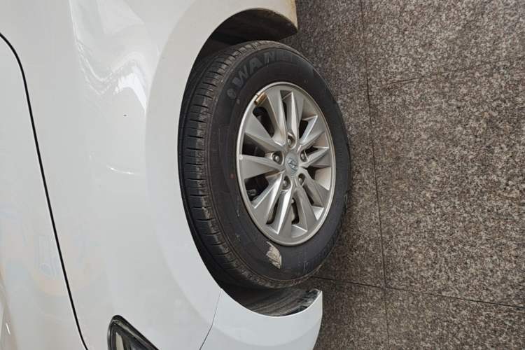 Used Hyundai Celesta 2018 1.6L Automatic GL Enjoyment Edition China VI compliant Left Front Wheel Hub