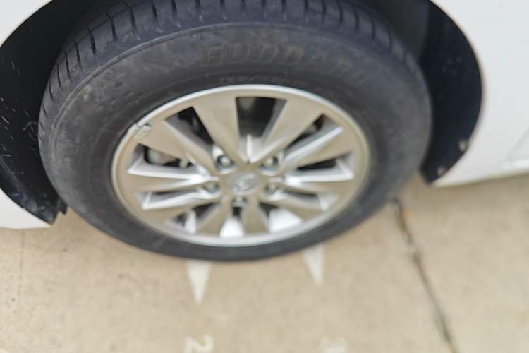 Used Hyundai Celesta 2018 1.6L Automatic GL Enjoyment Edition China VI compliant Left Front Wheel Hub