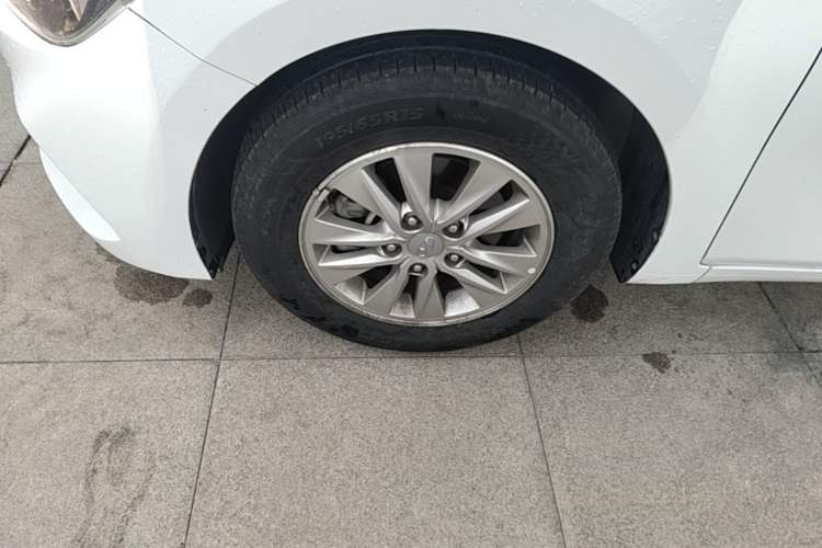 Used Hyundai Celesta 2018 1.6L Automatic GL Enjoyment Edition China VI compliant Left Front Wheel Hub