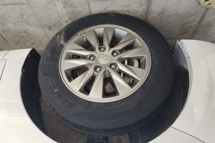 Used Hyundai Celesta 2018 1.6L Automatic GL Enjoyment Edition China VI compliant Left Front Wheel Hub
