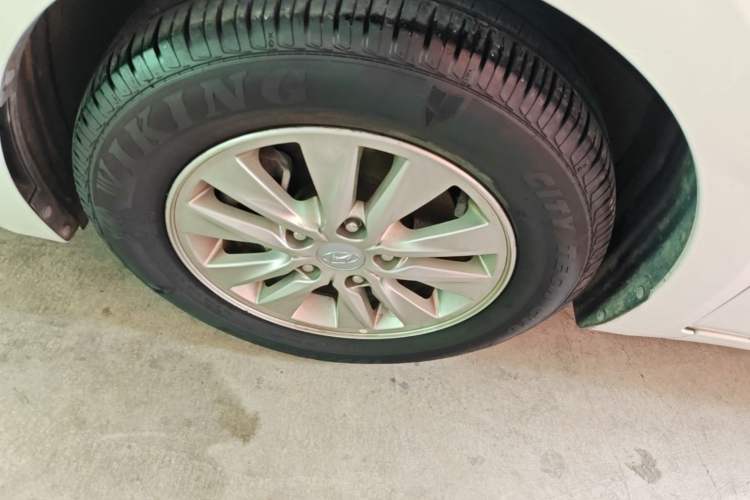 Used Hyundai Celesta 2018 1.6L Automatic GL Enjoyment Edition China VI compliant Left Front Wheel Hub
