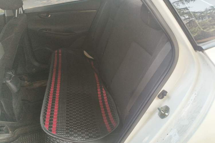 Used Hyundai Celesta 2018 1.6L Automatic GL Enjoyment Edition China VI compliant Left Rear Seat