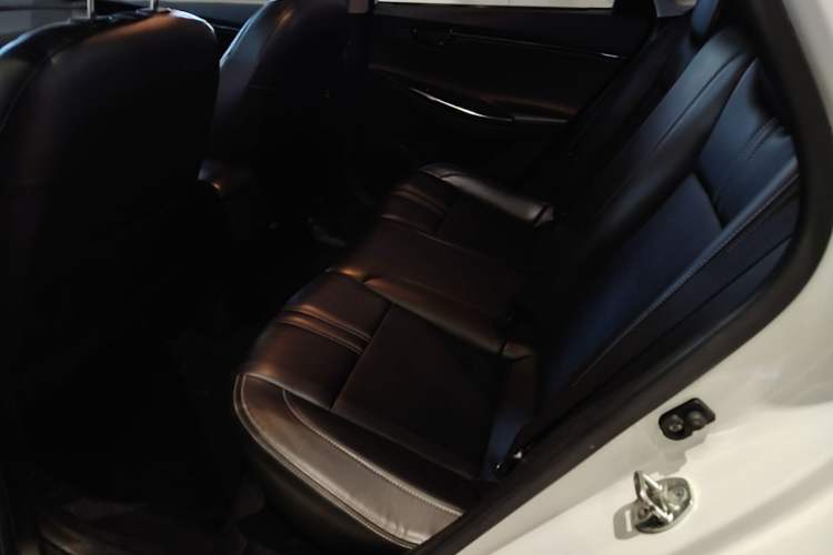 Used Hyundai Celesta 2018 1.6L Automatic GL Enjoyment Edition China VI compliant Left Rear Seat