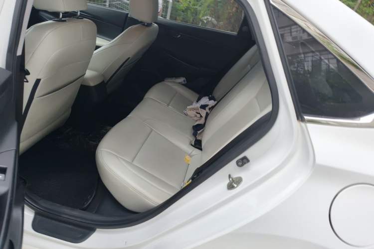 Used Hyundai Celesta 2018 1.6L Automatic GL Enjoyment Edition China VI compliant Left Rear Seat