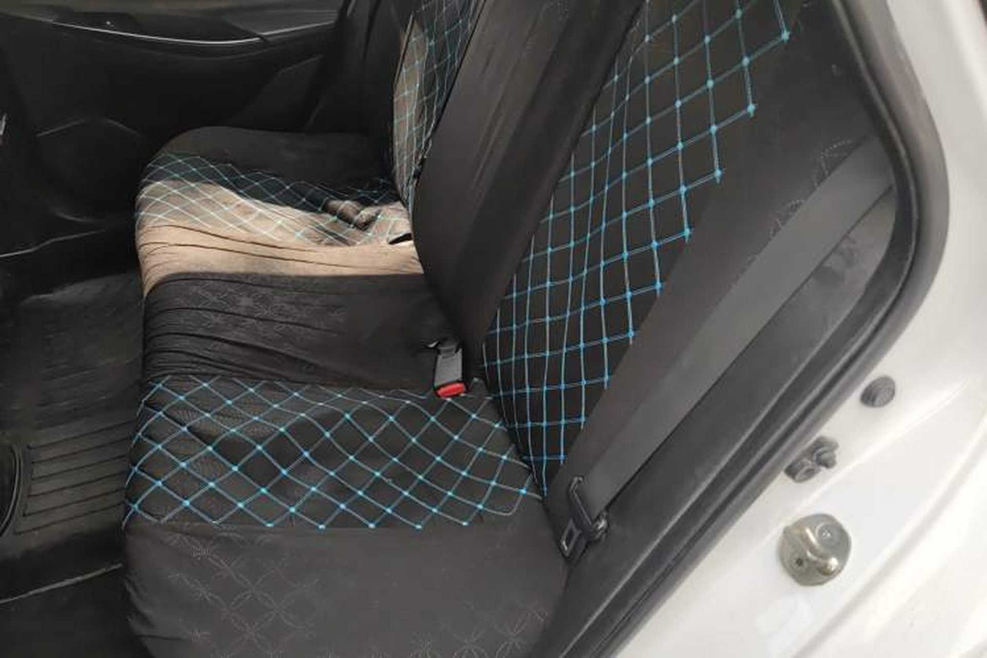 Used Hyundai Celesta 2018 1.6L Automatic GL Enjoyment Edition China VI compliant Left Rear Seat