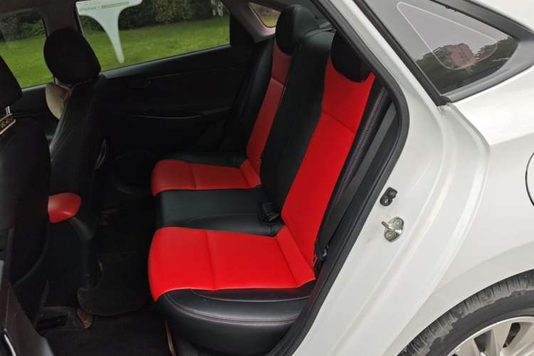 Used Hyundai Celesta 2018 1.6L Automatic GL Enjoyment Version China V Standard Left Rear Seat